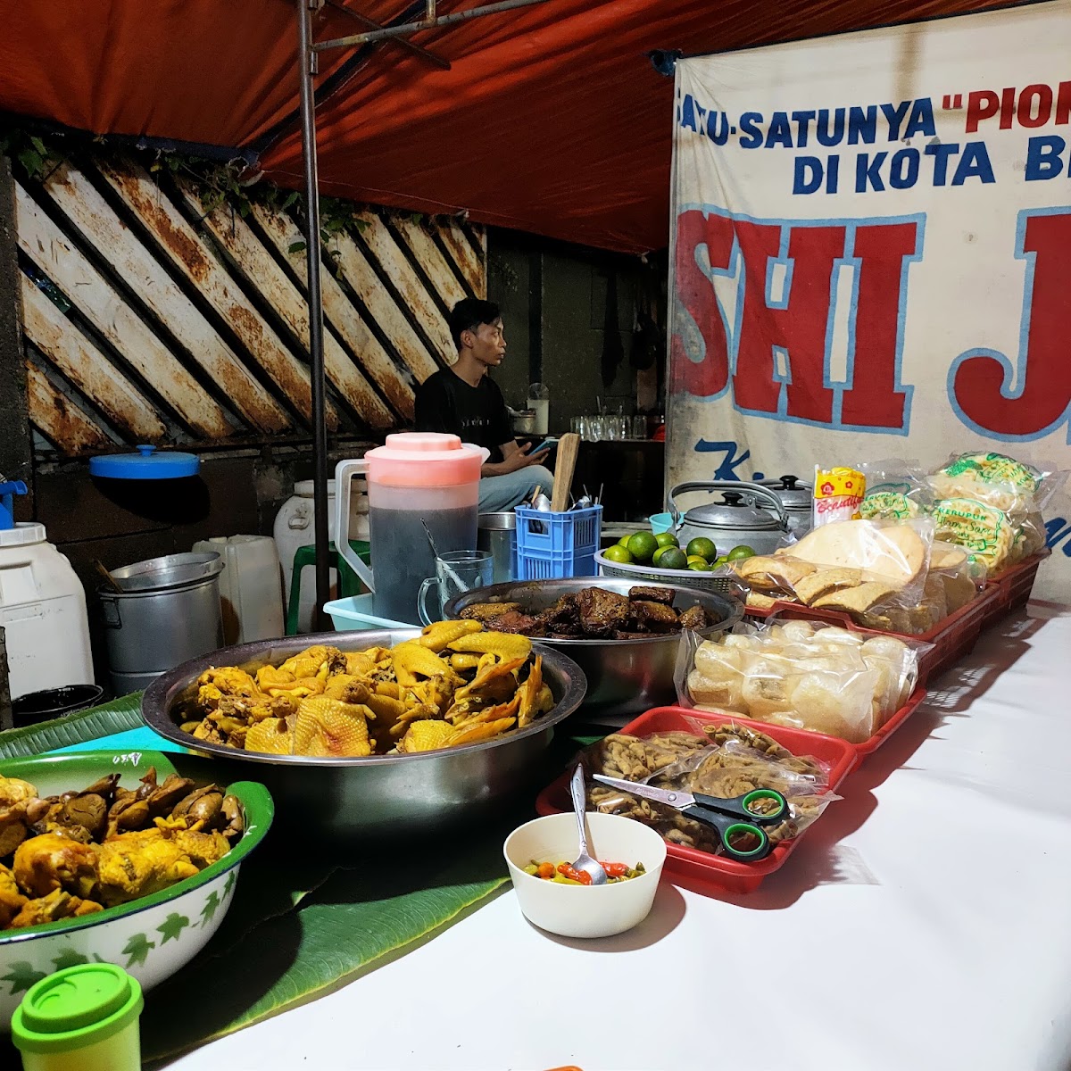 Nasi Liwet Bu Sarmi, Lojiwetan-4