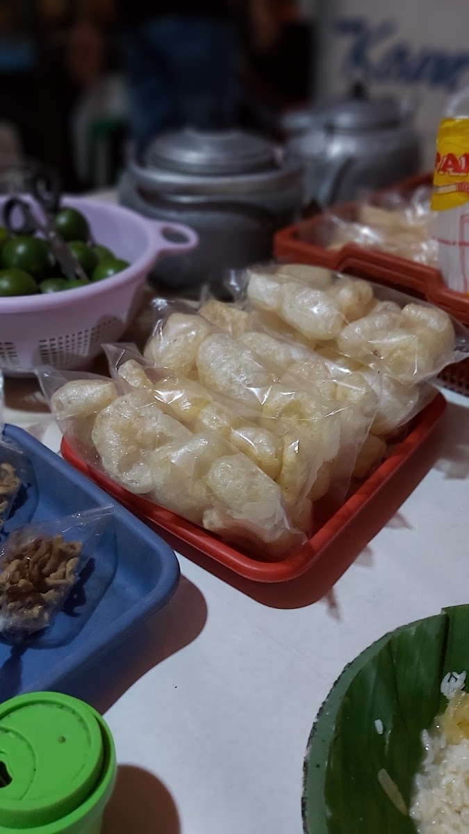 Nasi Liwet Bu Sarmi, Lojiwetan-8