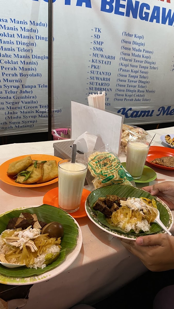 Menu Nasi Liwet Bu Sarmi, Lojiwetan-10